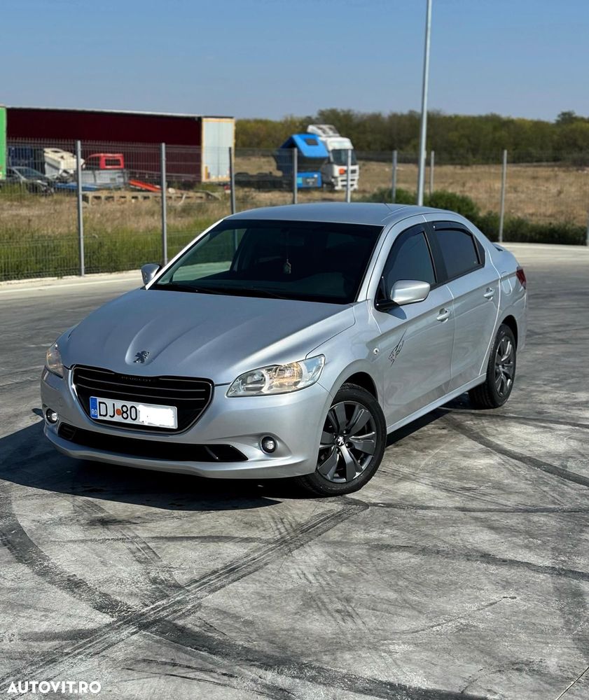 Peugeot 301 1.6 BlueHDI FAP Active - 1