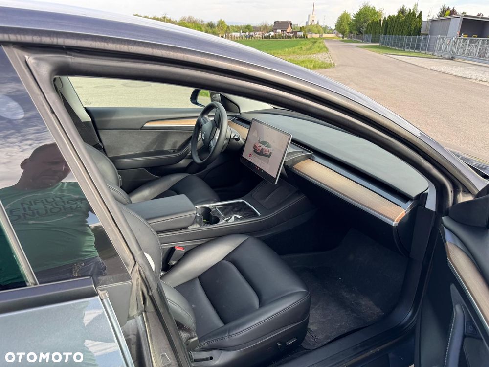 Tesla Model 3 Standard Hinterradantrieb - 14