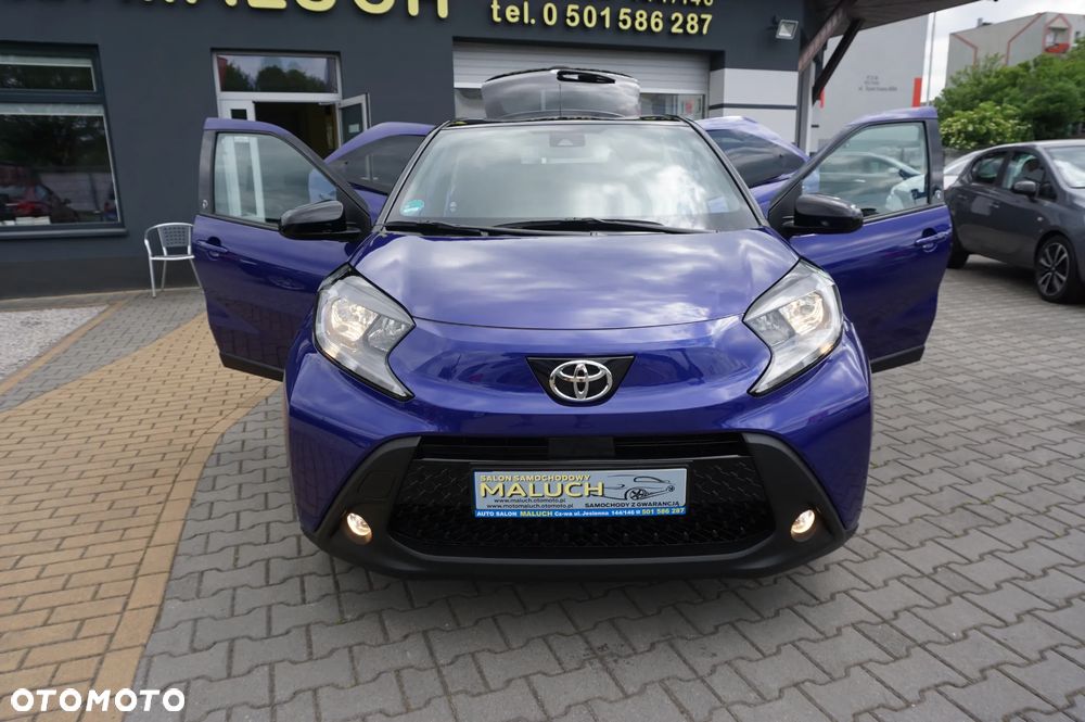 Toyota Aygo X x-shift x-play Team Deutschland - 15
