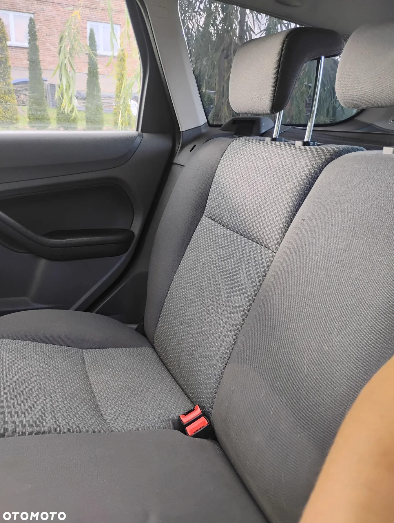 Ford Focus 2.0 Ghia - 8