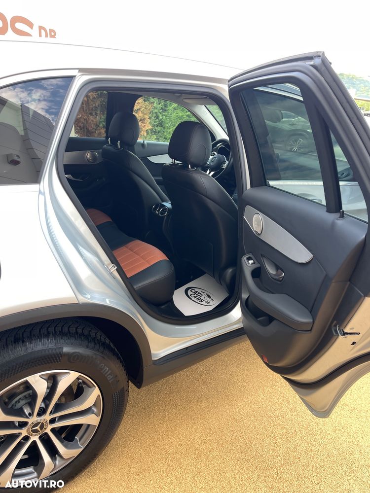 Mercedes-Benz GLC 300 d 4MATIC 9G-TRONIC - 23