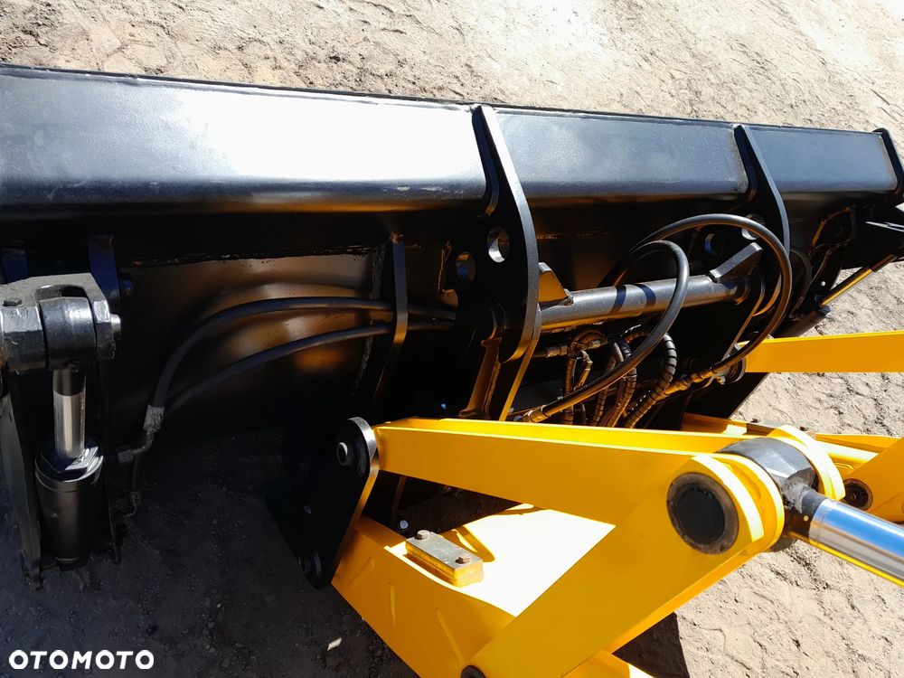 JCB 3CX COMPACT - 12