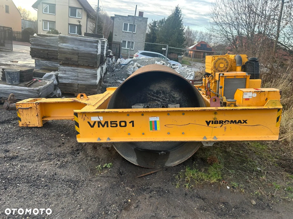 Case VIBROMAX VM 501