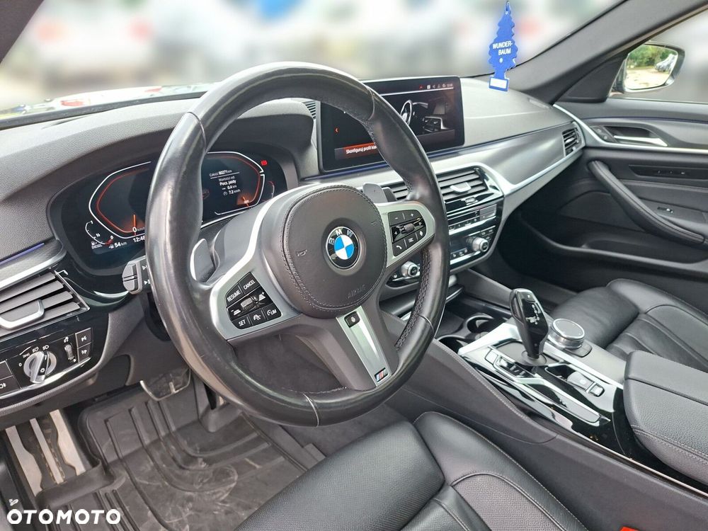BMW Seria 5 520d xDrive MHEV M Sport sport - 11