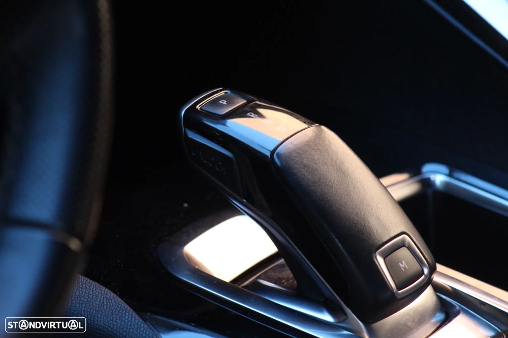 Peugeot 5008 1.5 BlueHDi GT Line J19 EAT8 - 23