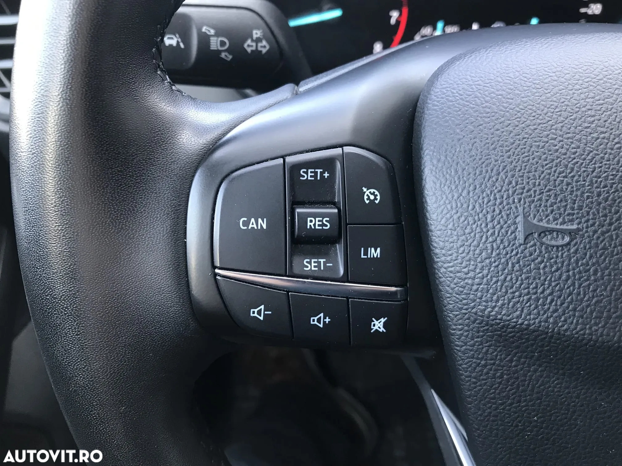 Ford Focus 1.0 EcoBoost Active Business - 18