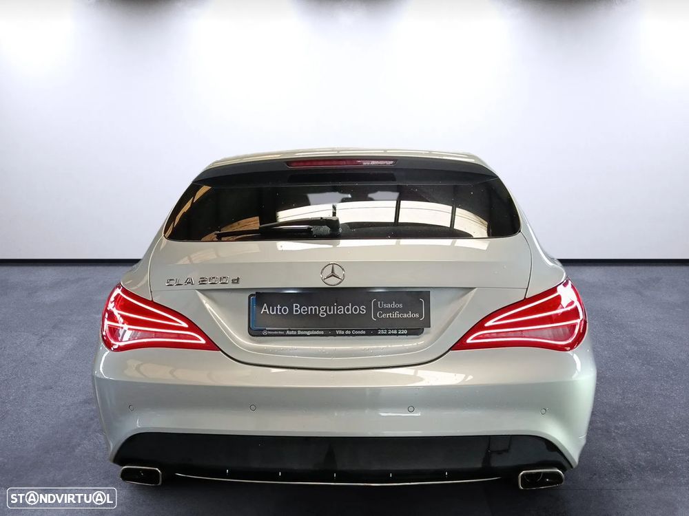 Mercedes-Benz CLA 200 d Shooting Brake Urban Aut. - 13