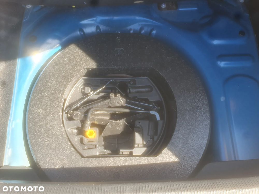 Peugeot 207 1.4 Trendy - 26