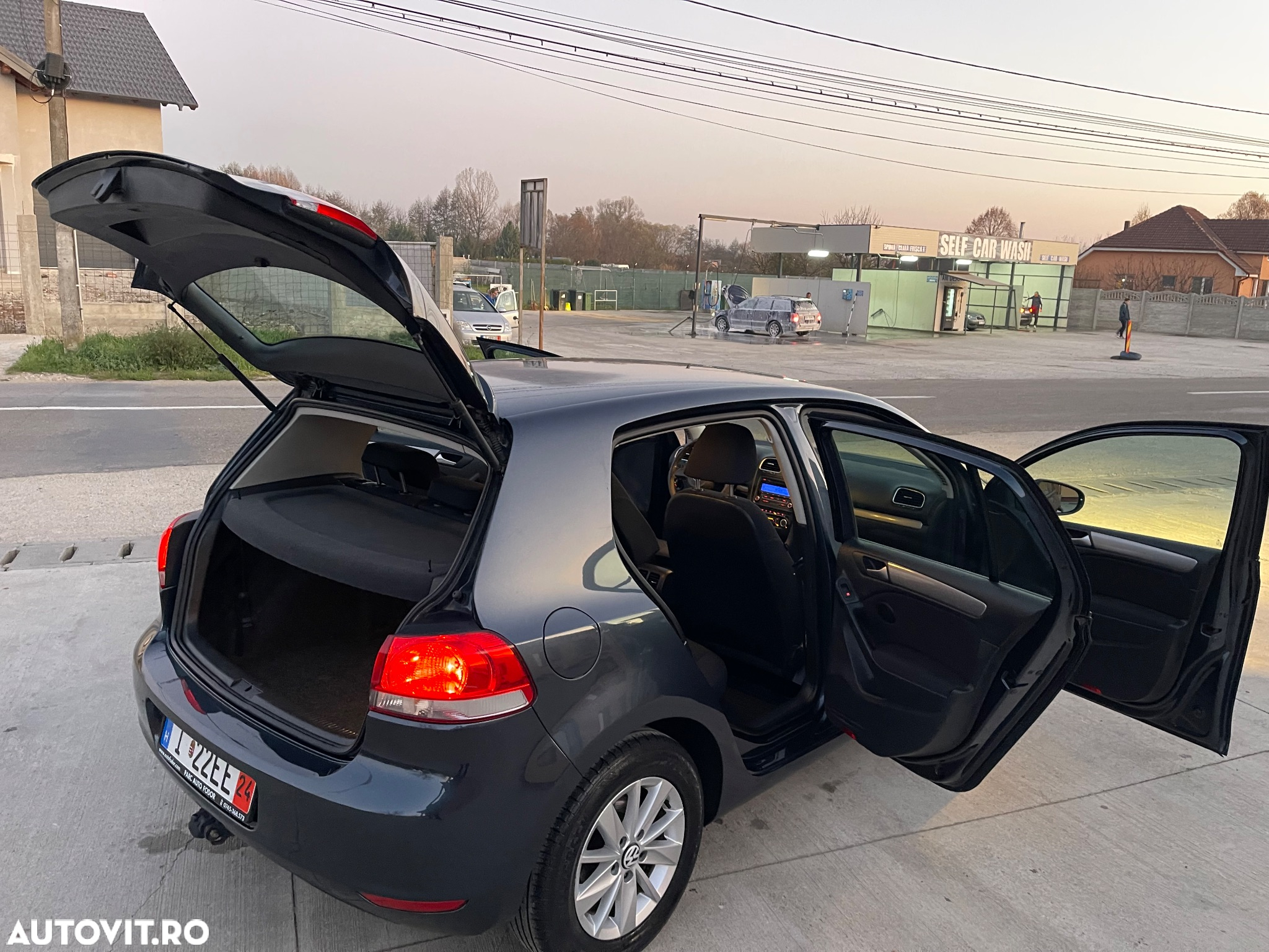 Volkswagen Golf 1.4 Comfortline - 35