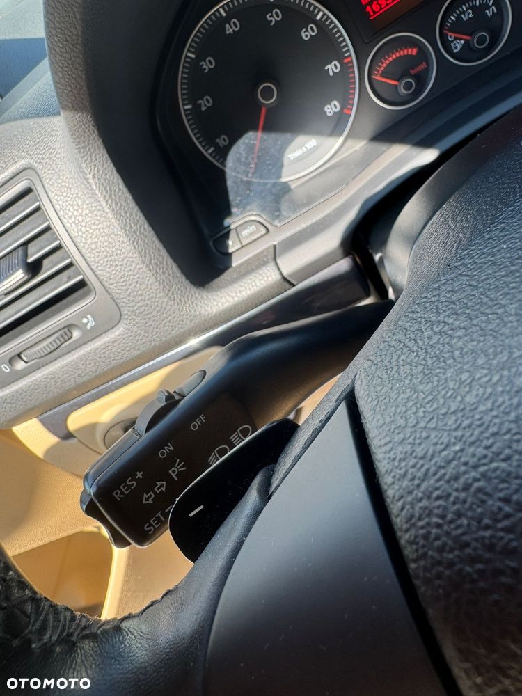 Volkswagen Golf 1.4 TSI DSG GT Sport - 16