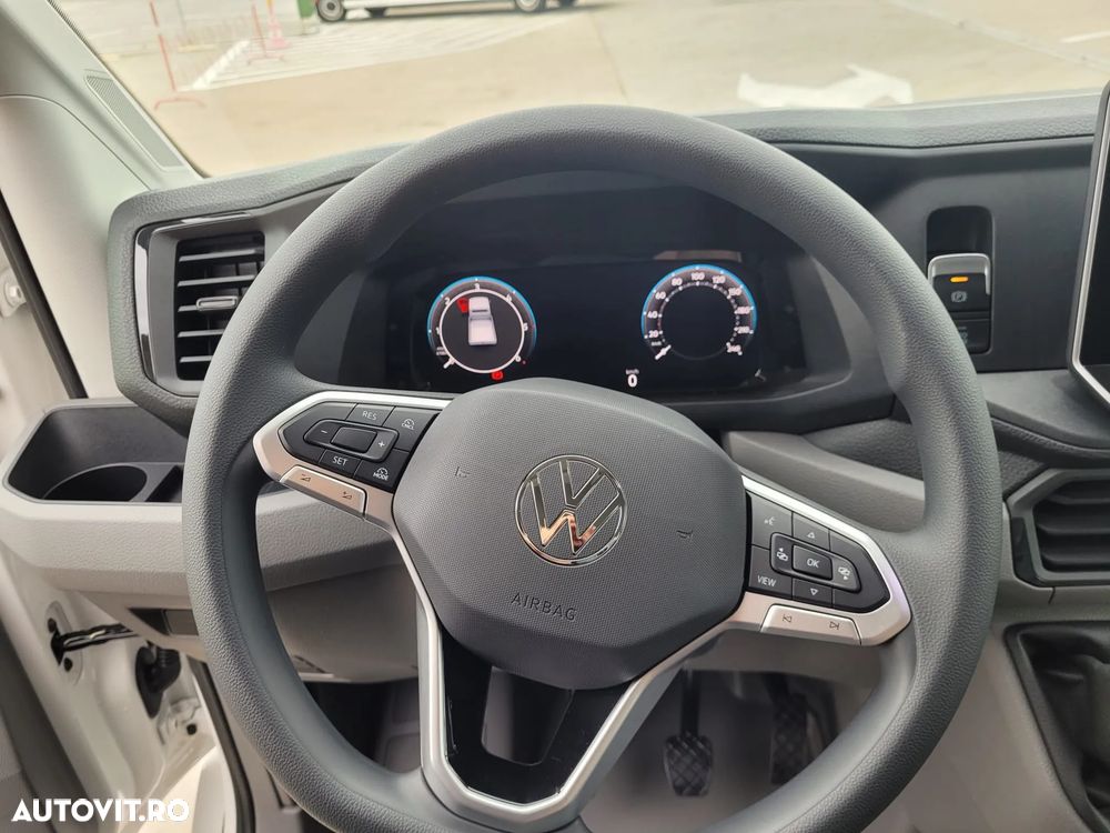 Volkswagen Crafter Dubla Cabina cu bena - 7 locuri - 16