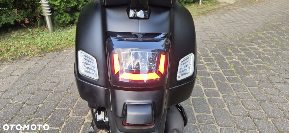 Vespa GTS - 25