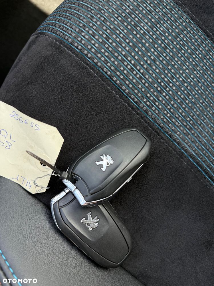Peugeot 308 - 16