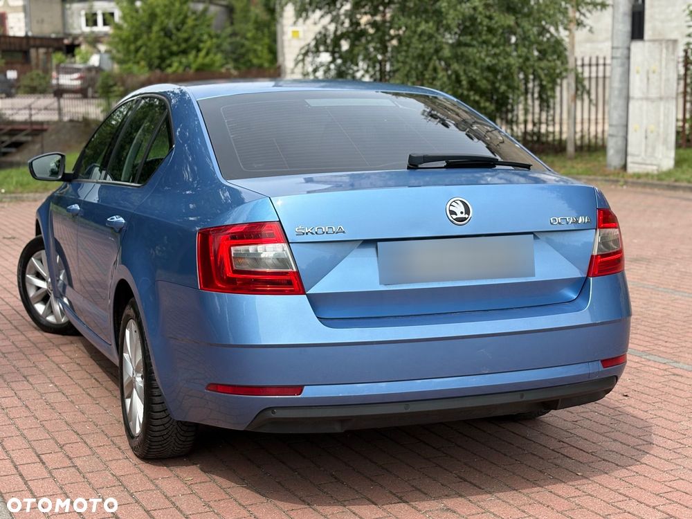 Skoda Octavia 1.6 TDI SCR Ambition DSG - 16