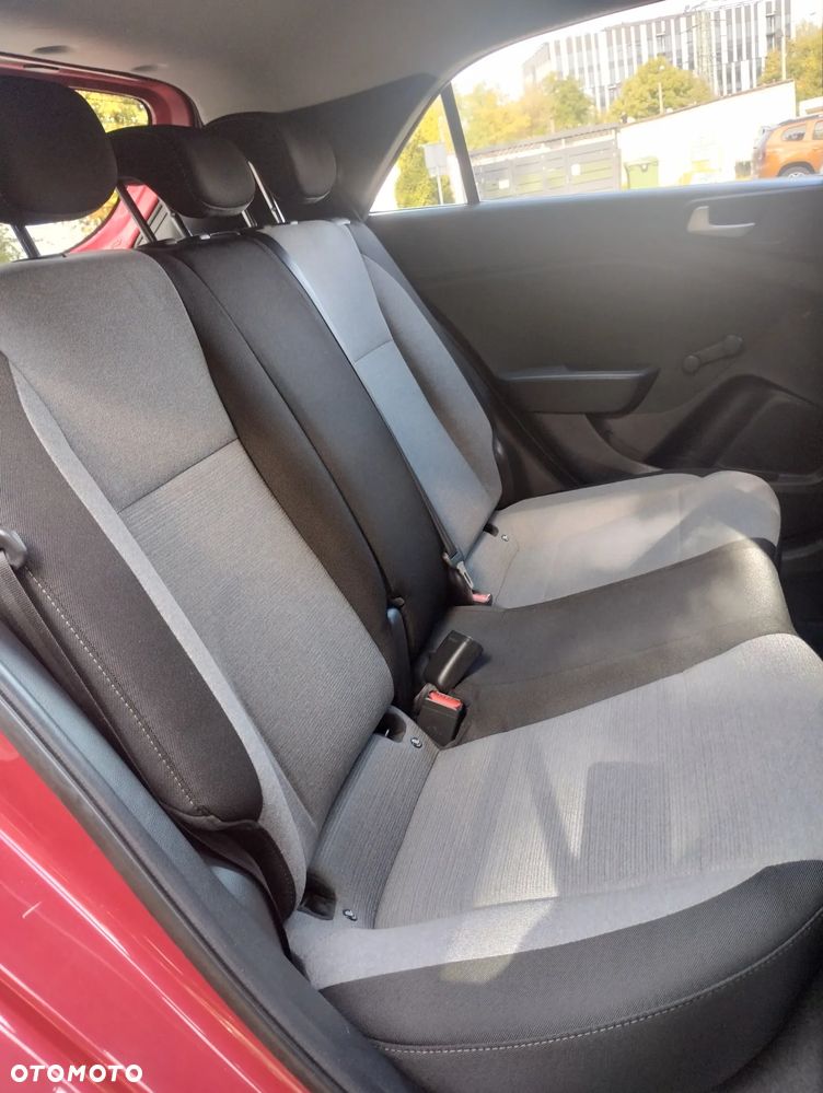 Hyundai i20 - 15