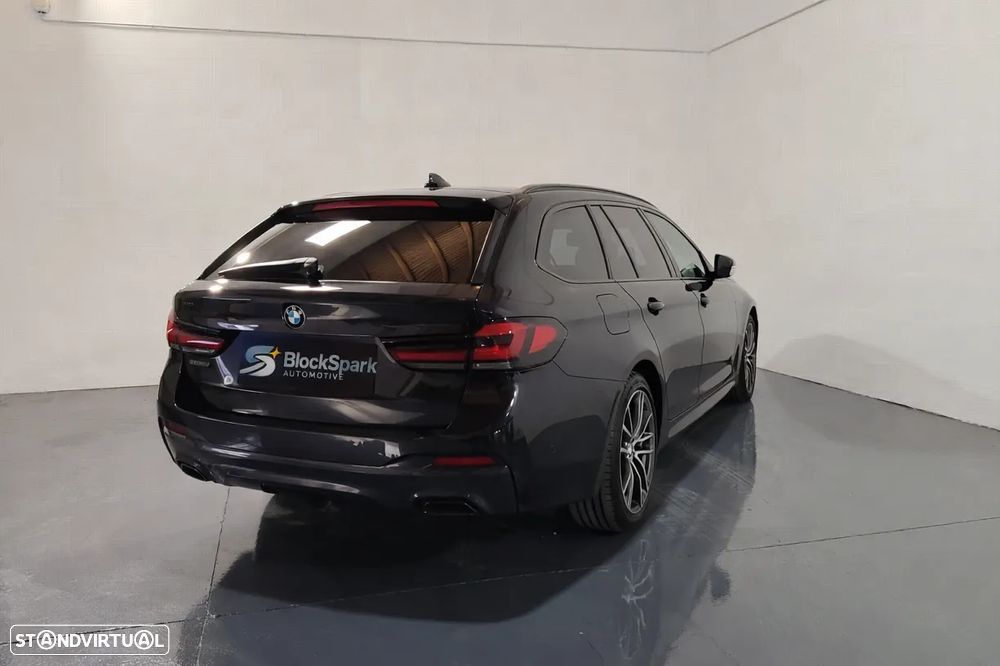 BMW 530 e Pack Desportivo M - 14