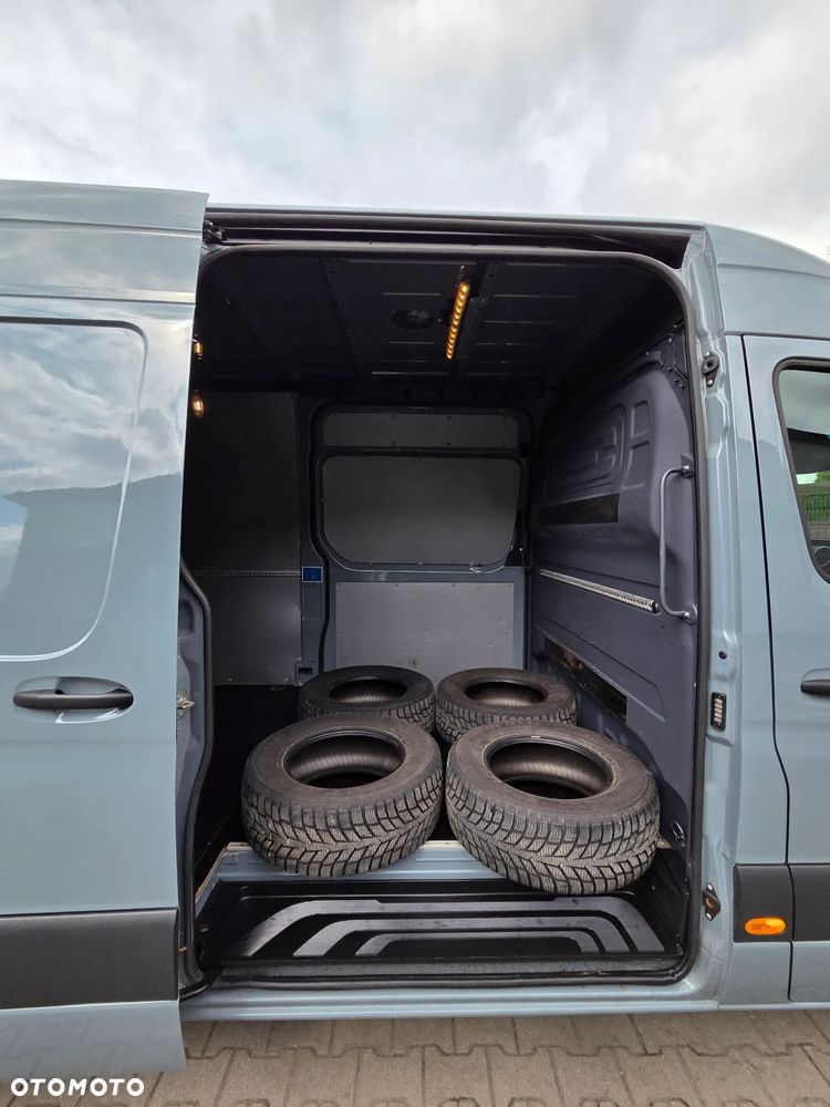 Mercedes-Benz Sprinter - 7