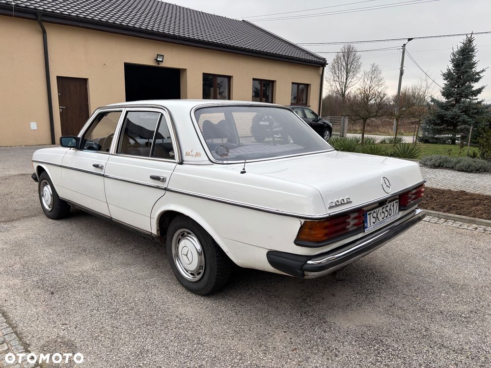 Mercedes-Benz W123 - 7