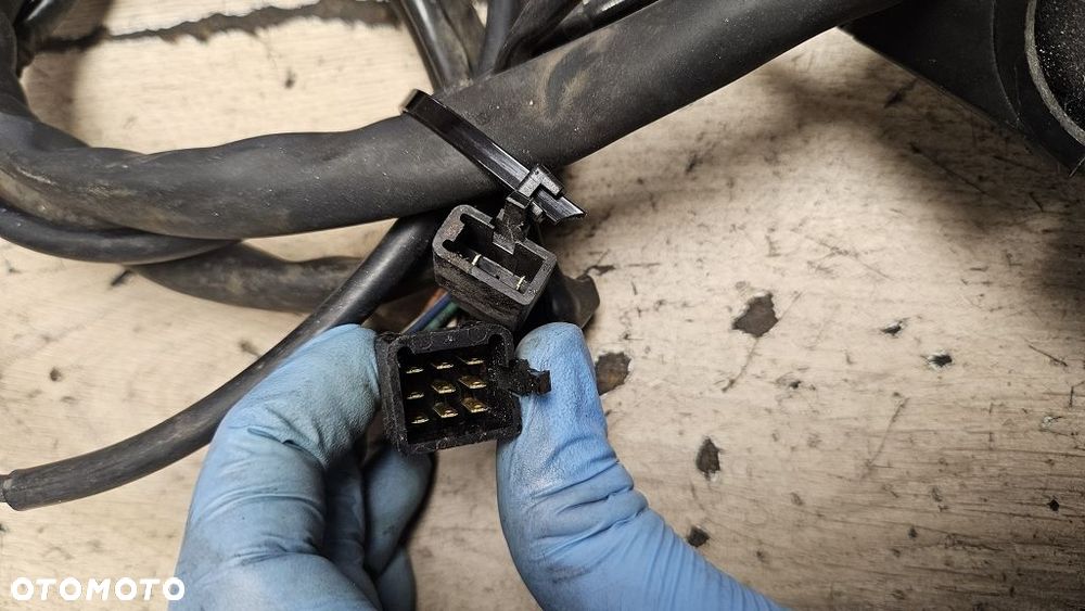 Przełącznik prawy lewy Honda CBR 600 F3 - 12