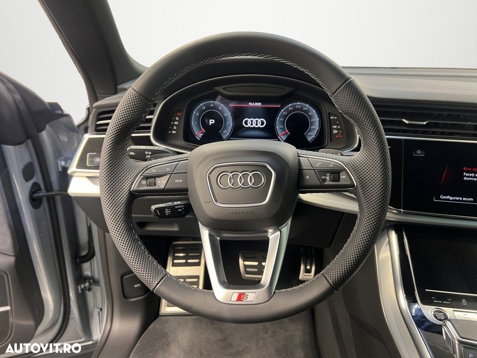 Audi Q8 - 8