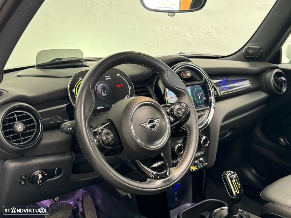 MINI 3 Portas Cooper SE Premium Essential - 29