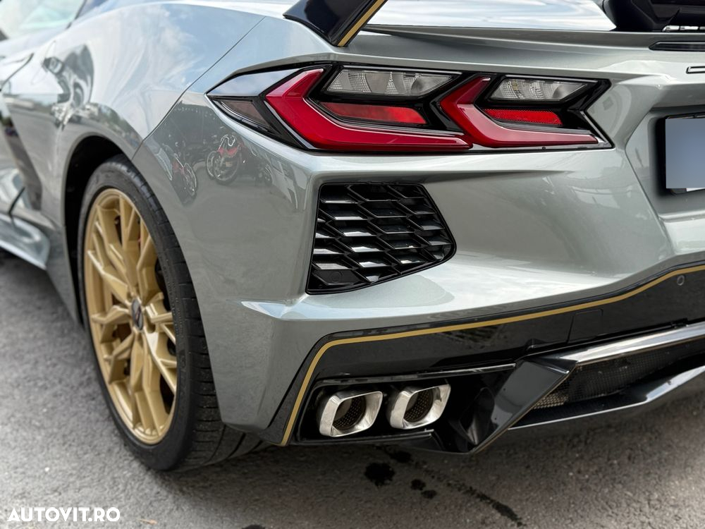 Chevrolet Corvette - 8