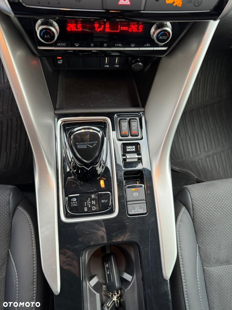 Mitsubishi Eclipse Cross 4WD Plus Select - 16