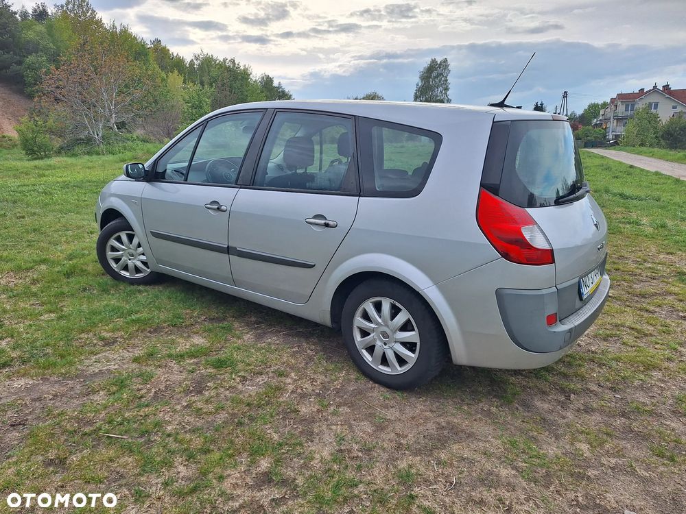 Renault Scenic - 9