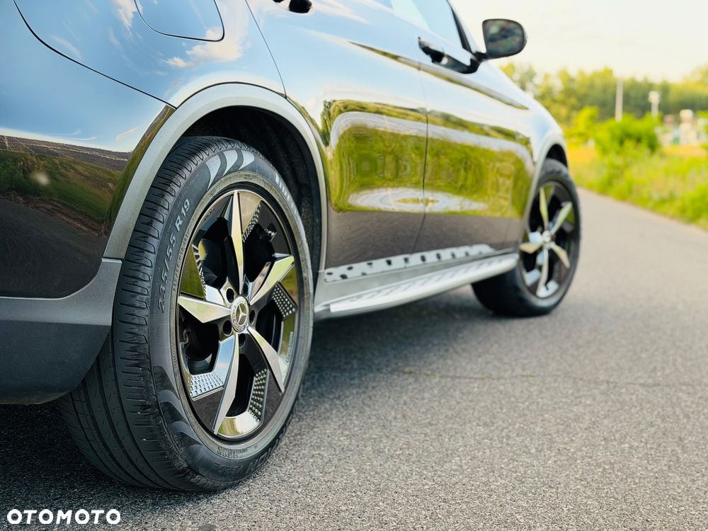 Mercedes-Benz GLC - 12