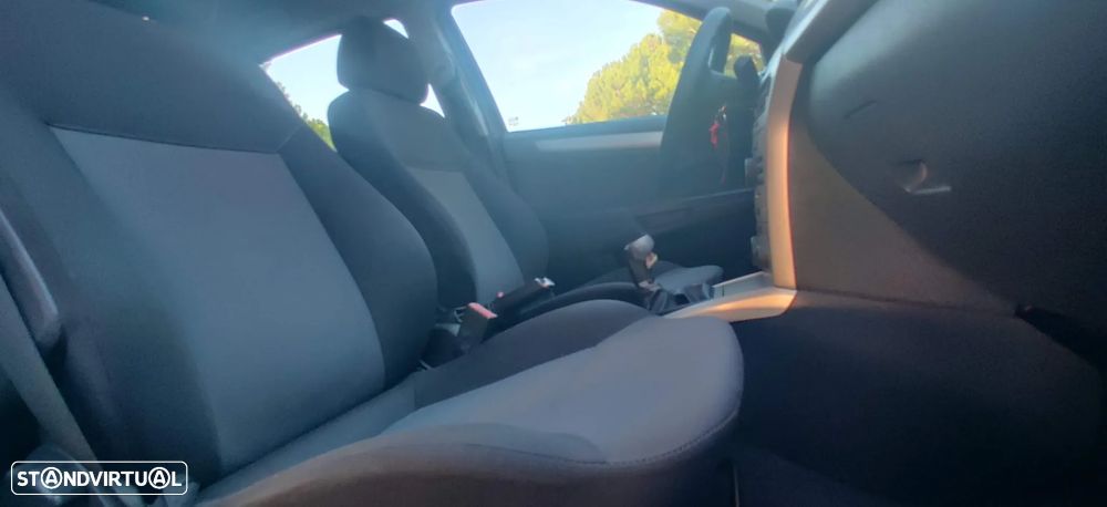 Opel Astra 1.3 CDTi Enjoy EcoFLEX - 22
