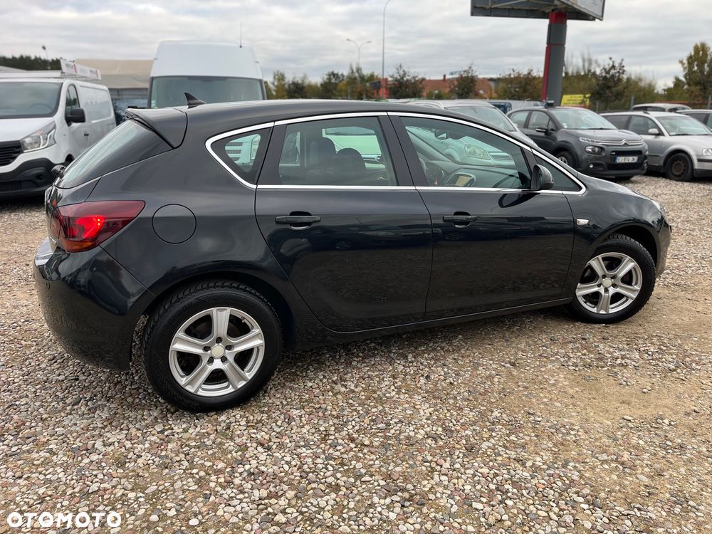 Opel Astra 1.4 Turbo Sport - 4
