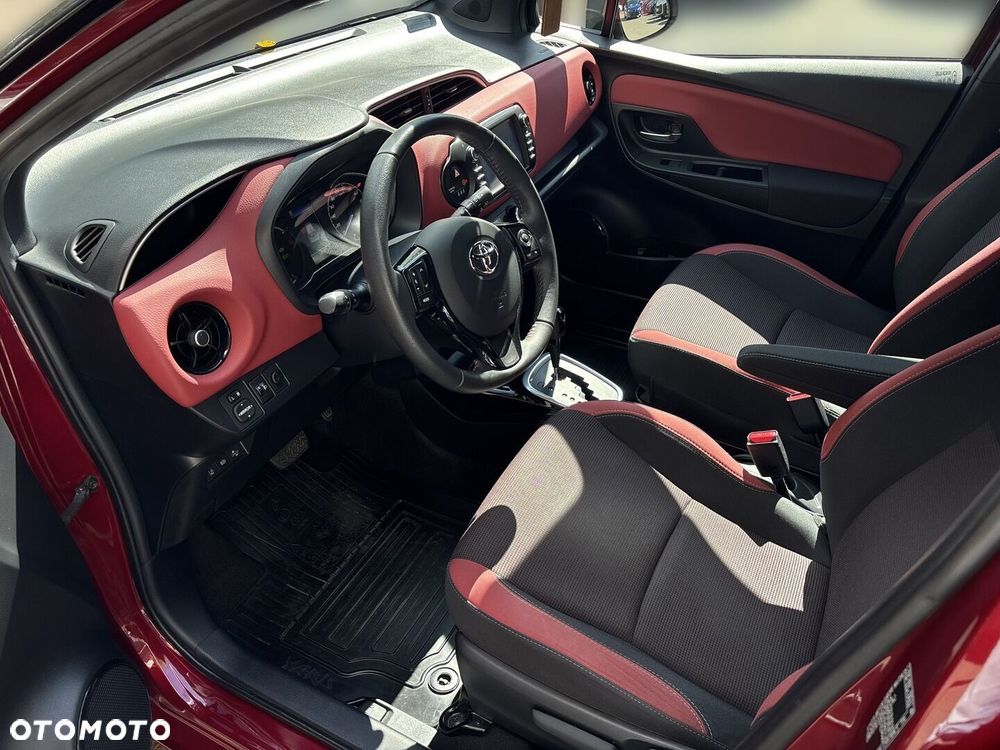 Toyota Yaris - 11