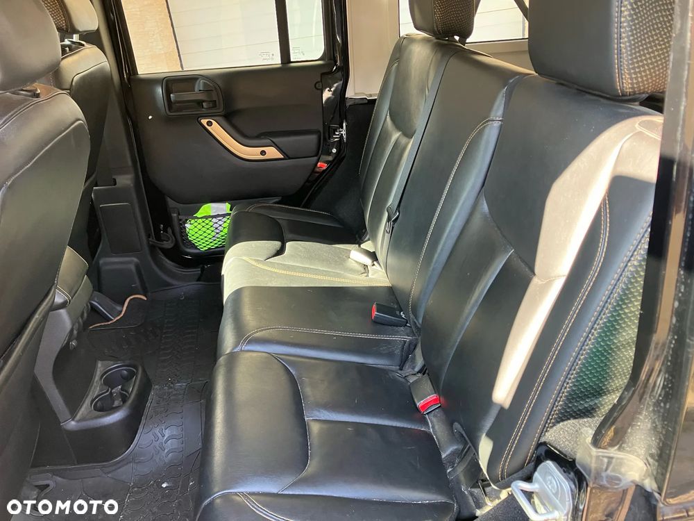 Jeep Wrangler - 9