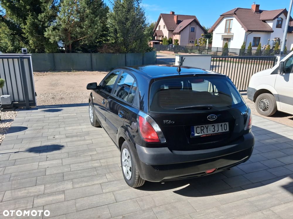 Kia Rio 1.5 CRDi Comfort + - 7