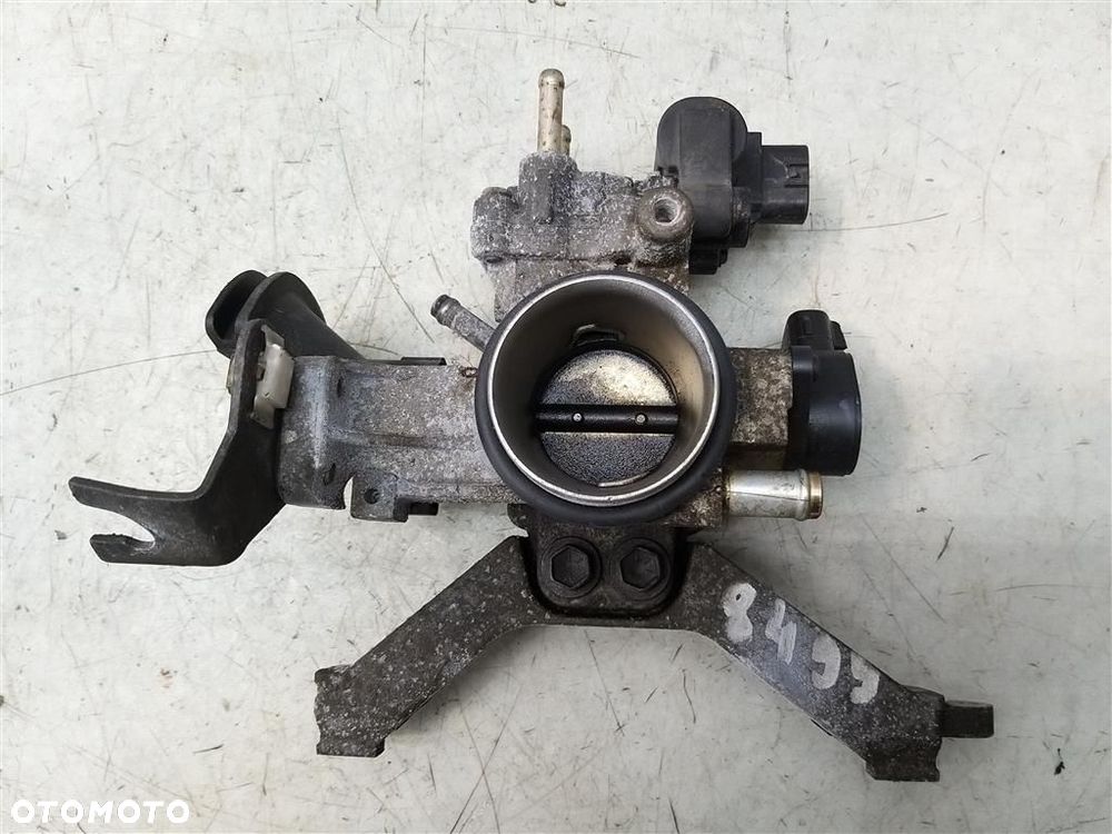 Przepustnica Toyota Yaris I 1999-2005 1,0 BENZYNA - 1