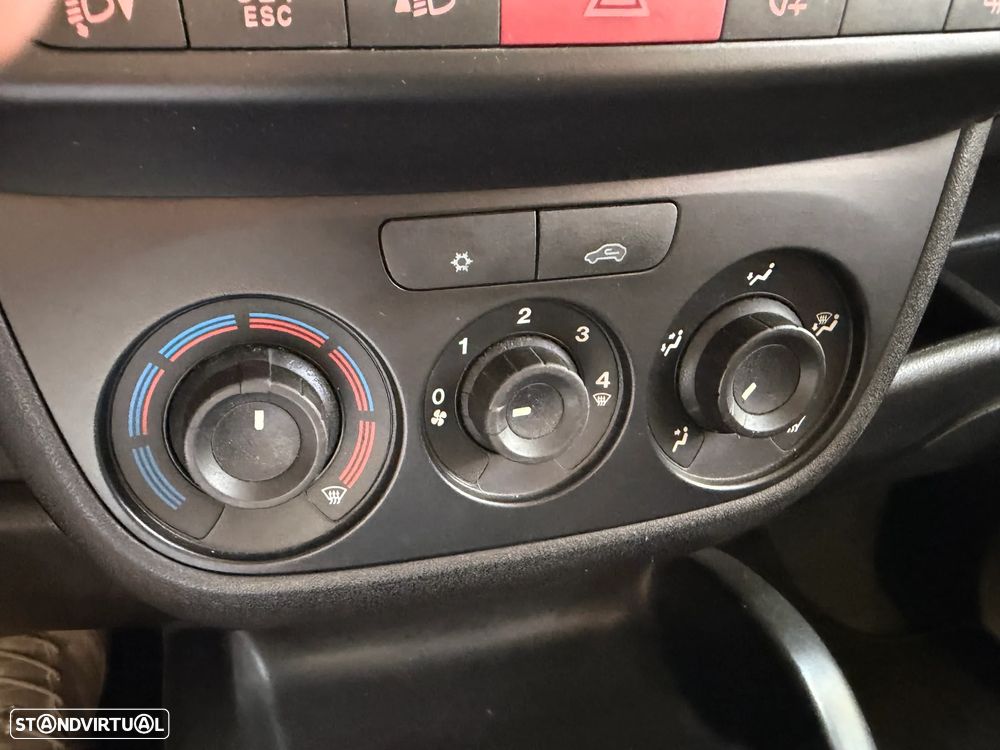Fiat Doblo 1.3 M-Jet 7L Start&Stop - 36