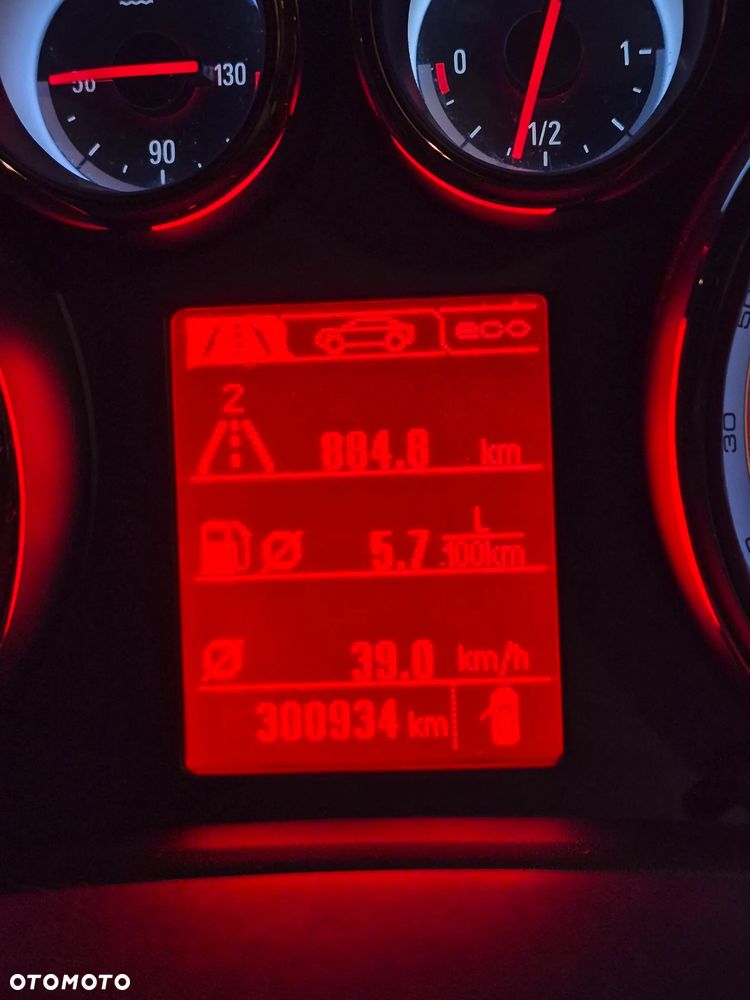 Opel Astra - 16
