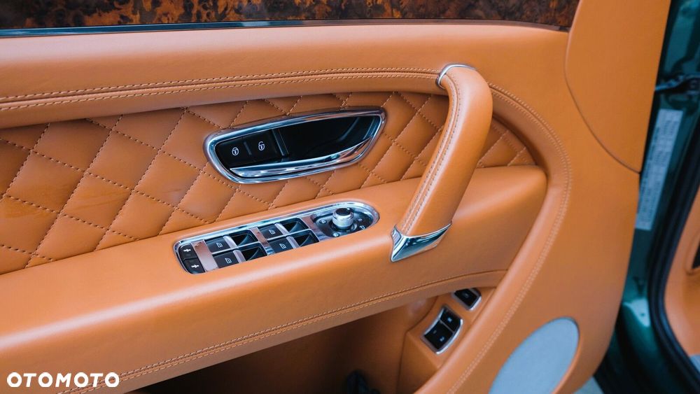 Bentley Bentayga - 8