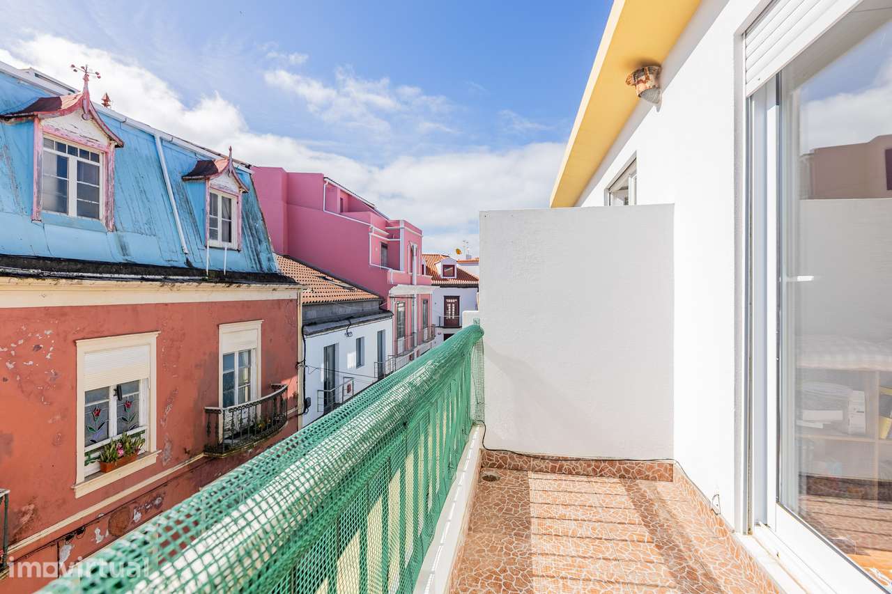 Apartamento T1 - Centro de Ponta Delgada - Grande imagem: 3/18