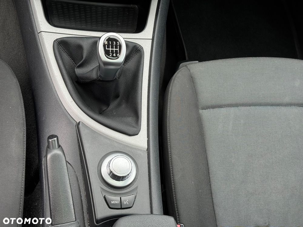 BMW Seria 1 - 25