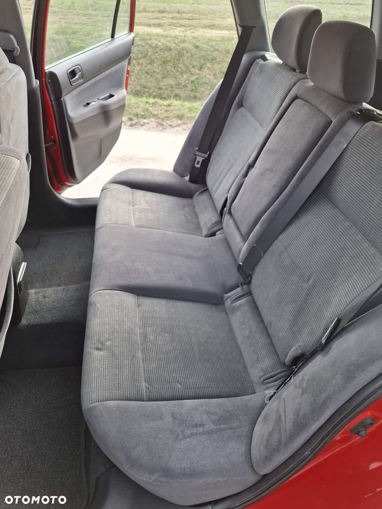 Mitsubishi Lancer 1.6 Intense - 34