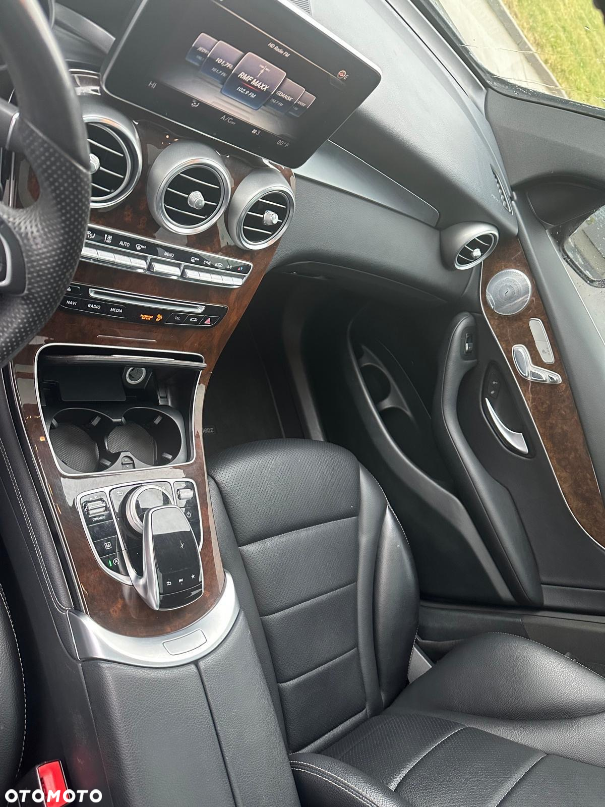 Mercedes-Benz GLC 300 Coupe 4Matic 9G-TRONIC - 20