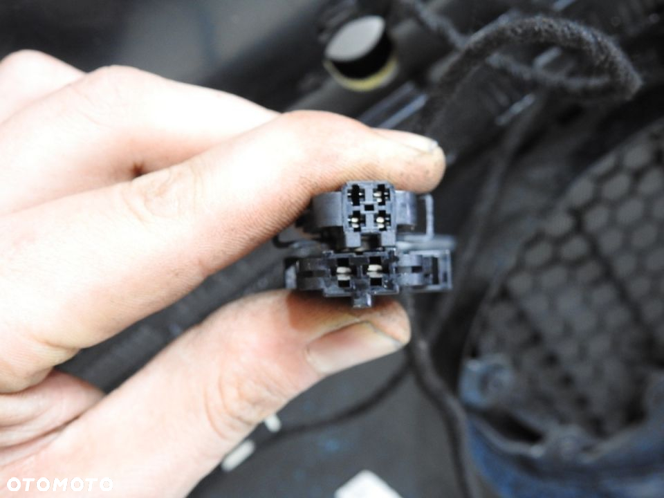 TAPICERKA DRZWI PRAWY TYŁ AUDI A4 B7 AVANT - 6