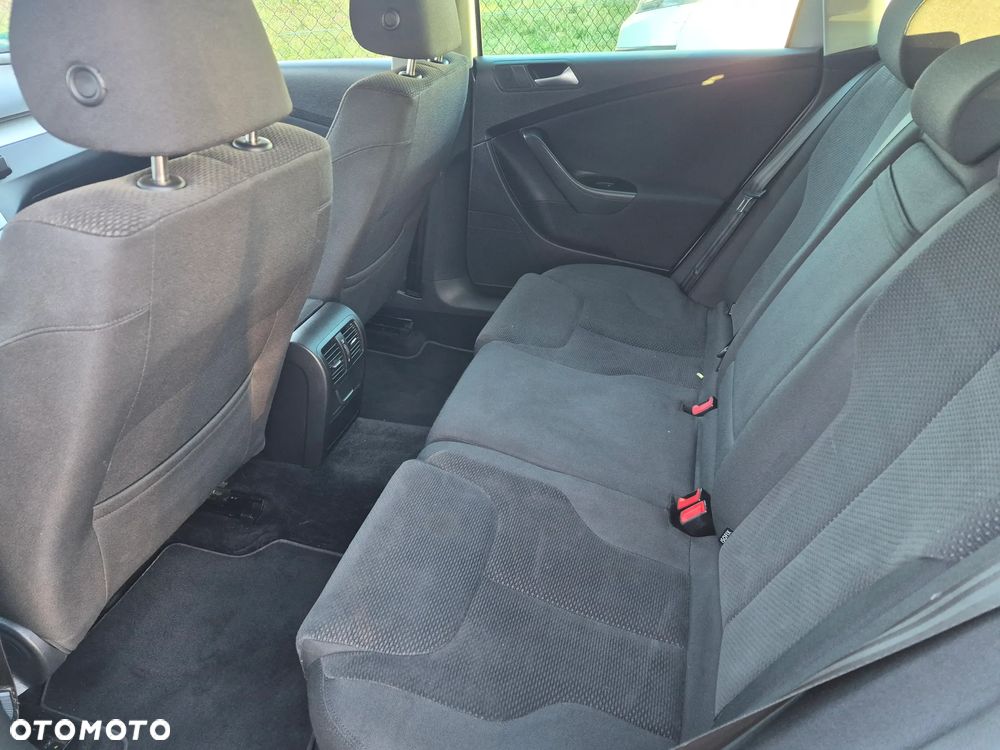 Volkswagen Passat 2.0 TDI DPF Comfortline DSG - 14