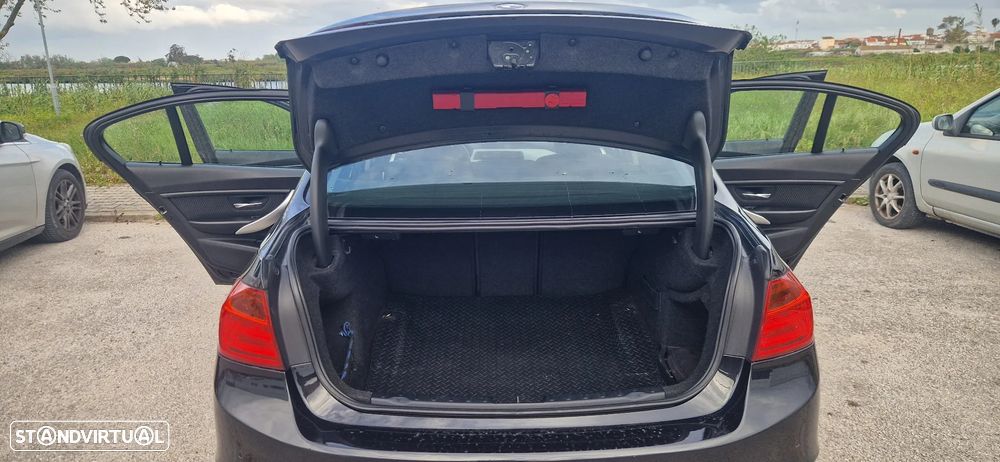 BMW 320 d Blue Performance Modern Line - 10