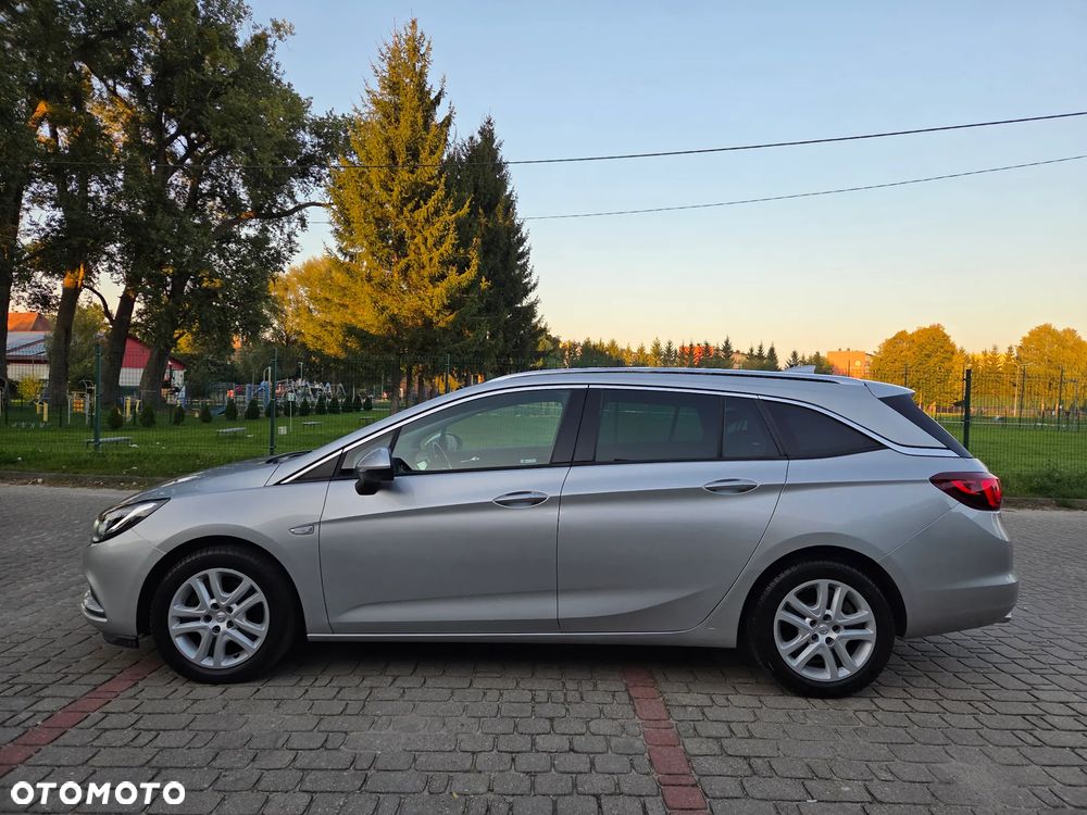 Opel Astra 1.6 BiTrb D (CDTI) Start/Stop Innovation - 2
