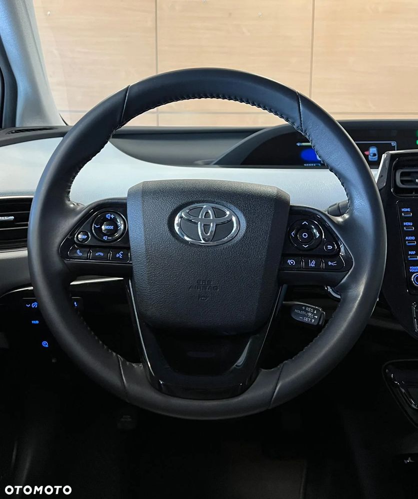 Toyota Prius Plug-in 1.8 Hybrid Prestige - 17