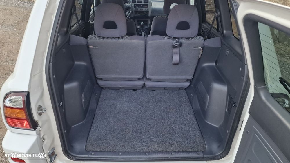 Toyota RAV4 - 31
