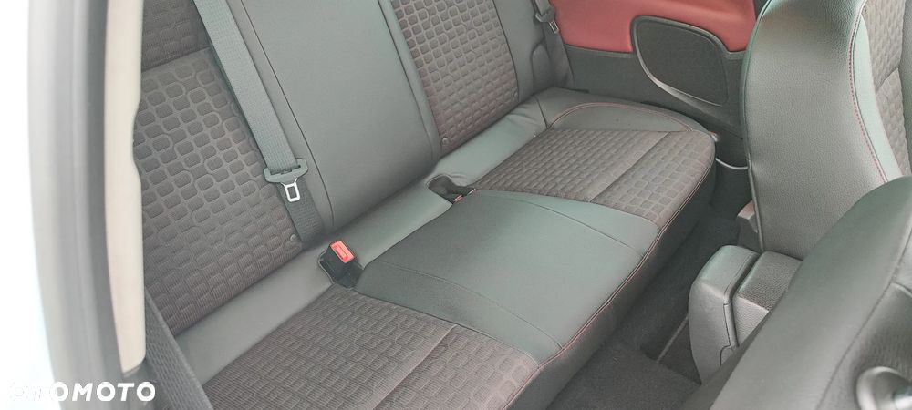Opel Astra 1.6 Turbo Edition - 14
