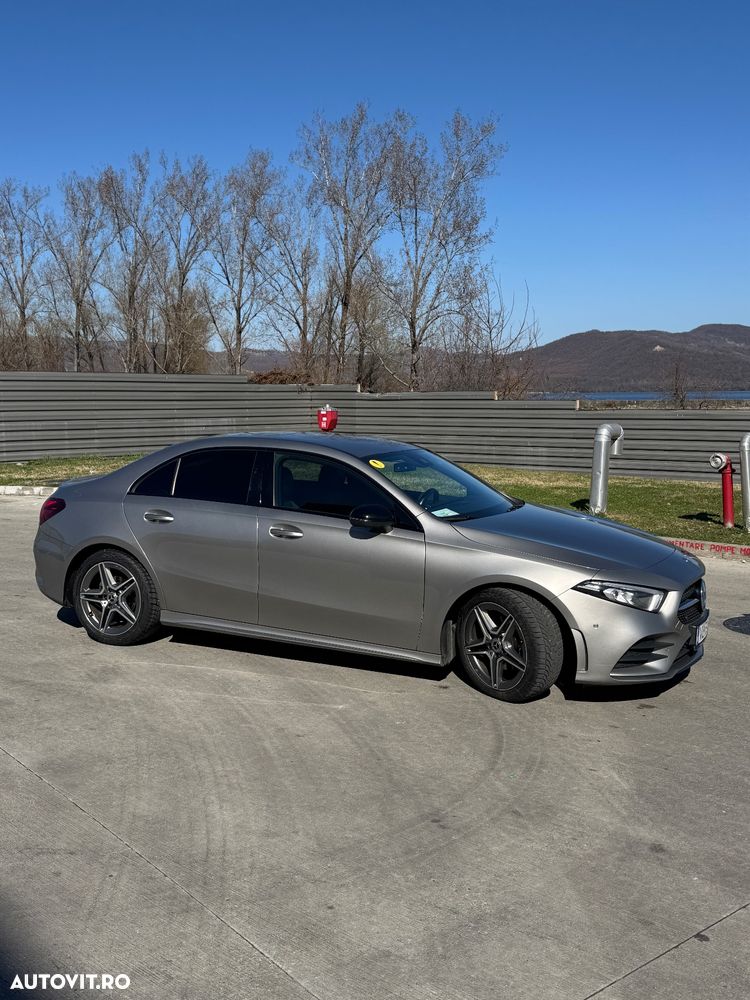 Mercedes-Benz A 180 d 7G-DCT AMG Line - 14